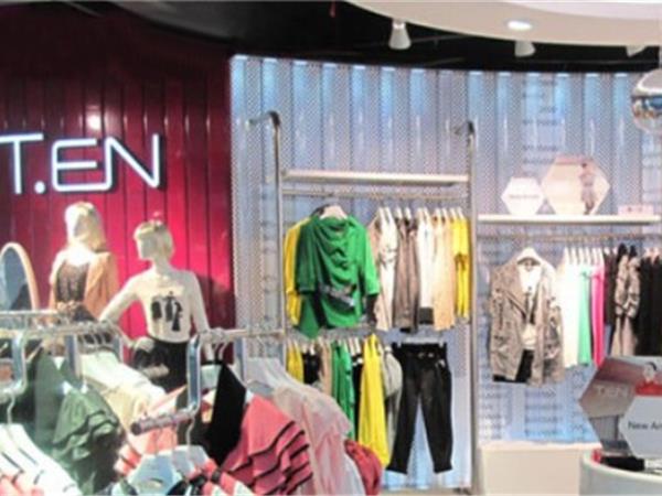 天恩女裝店鋪展示