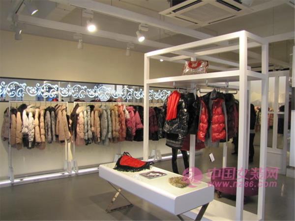 艾玛诗女装店铺展示