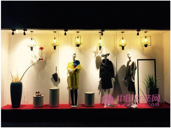 京奥羊女装店铺展示