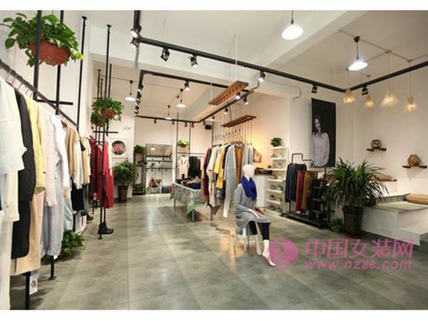 小愚女装店铺展示