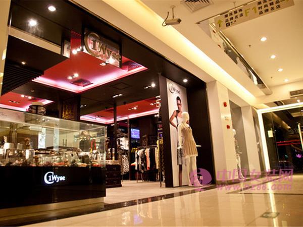 诗维斯女装店铺展示