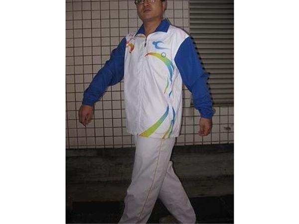 奥为女装店铺展示