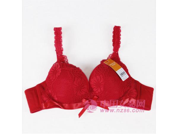 贝婷娜女装店铺展示