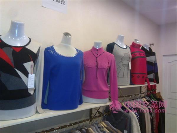 爱牧女装店铺展示