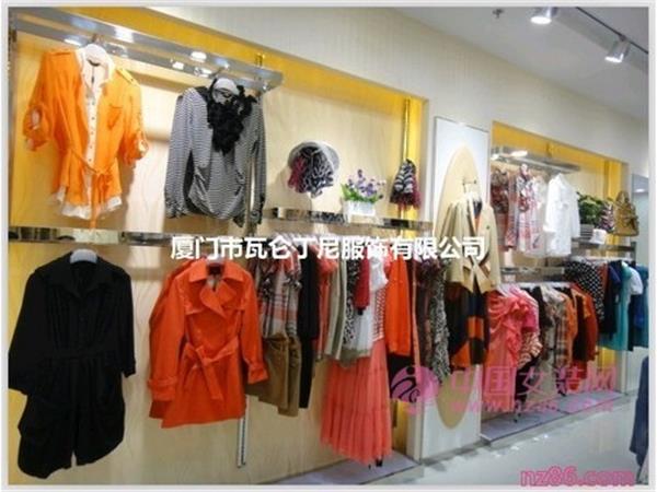 伊之雅女装店铺展示 伊之雅女装店铺展示