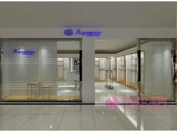 雅丹经典女装店铺展示