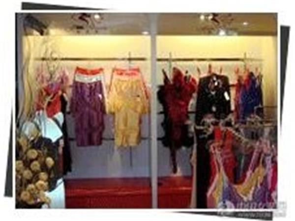 娇点美女装店铺展示