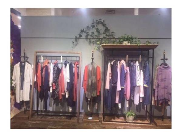 梦栖女装店铺展示 梦栖女装店铺展示