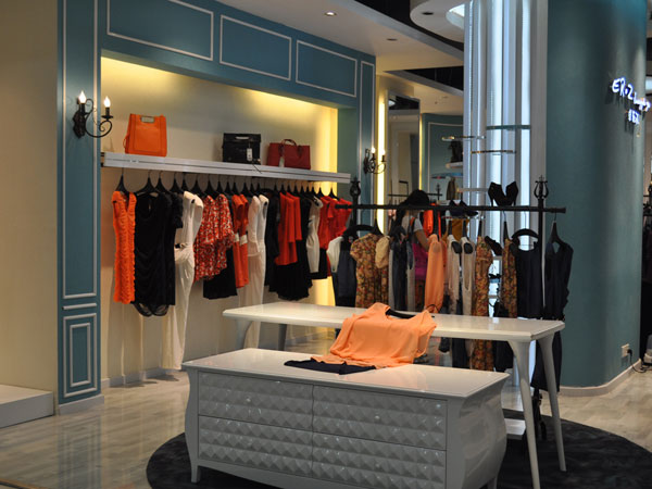 ER·Z卓依尔女装店铺展示