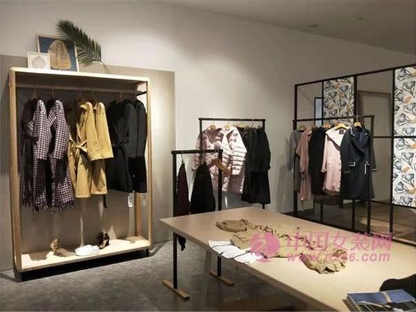 因取女装店铺展示 因取女装店铺展示