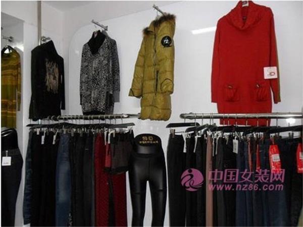 杉帅女装店铺展示