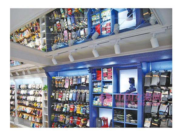 恋袜坊女装店铺展示