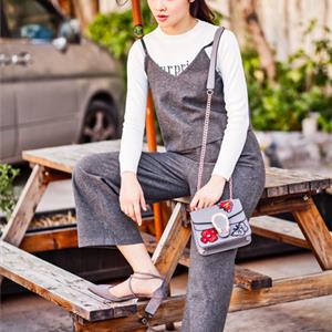 少淑女裝品牌加盟 雅奴天使女裝加盟
