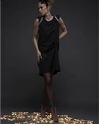 睫女装产品图片