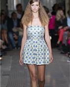 莫斯奇诺女装产品图片