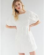 urban outfitters女装产品图片