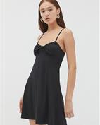 urban outfitters女装产品图片