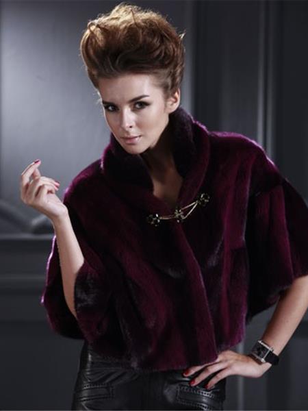 圣仙奴女装产品图片