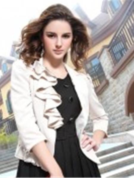 康格斯女装产品图片