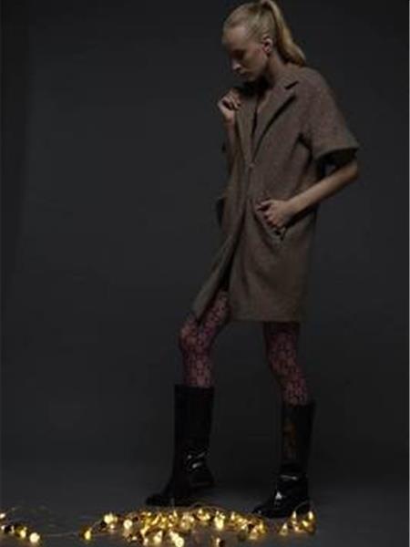 睫女装产品图片