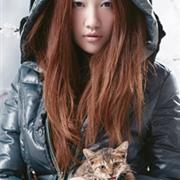 寒冬时尚御寒利器 依凡E&F女装2011新款羽绒服
