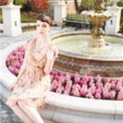 梦丽莎时尚品牌女装 简约欧陆宫廷风格塑造优美曲线