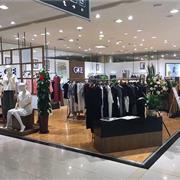 詩(shī)曼芬服裝店如何開(kāi)展換季打折活動(dòng)的