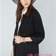 柒秀|中长款的大衣搭配法则