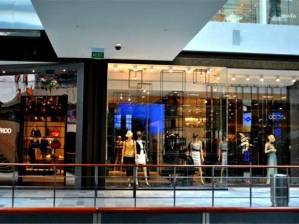 伊洛女装店铺展示