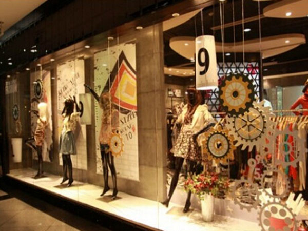 酷芭芭女裝店鋪展示