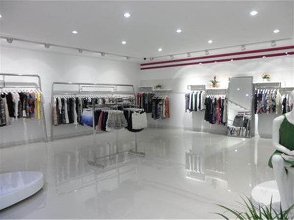 雅戈美黛女裝店鋪展示