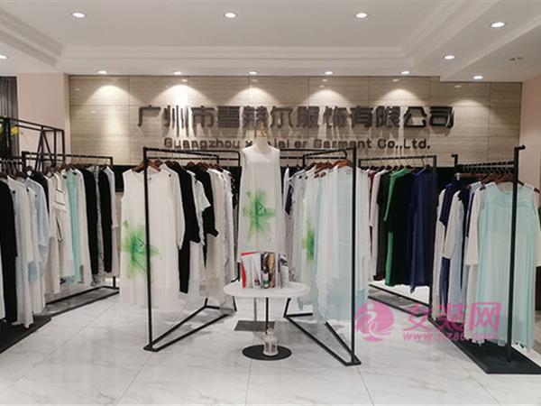 雪莱尔服饰女装店铺展示