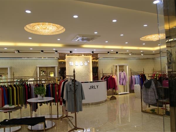 佳柔戀云女裝店鋪展示