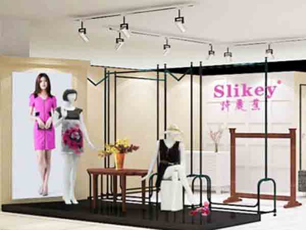 诗丽蕉女装店铺展示