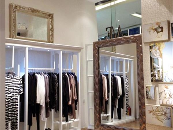 A/E女裝店鋪展示