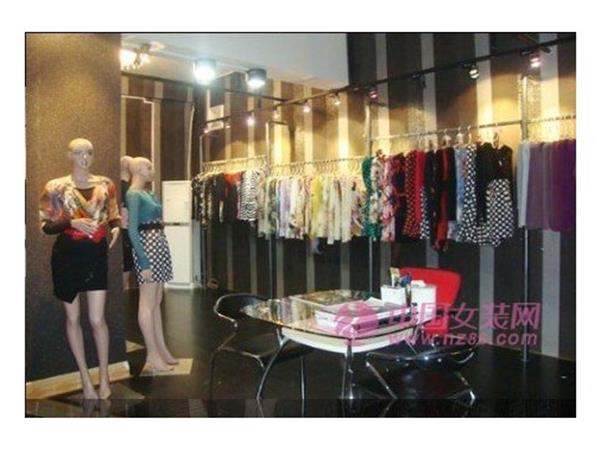 轩点女装店铺展示