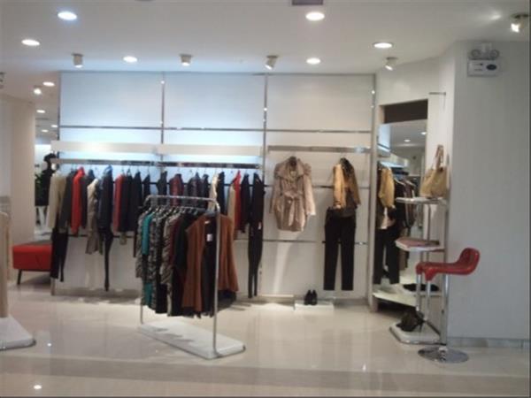 彌締拉女裝店鋪展示