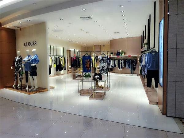 歌之秀女裝店鋪展示