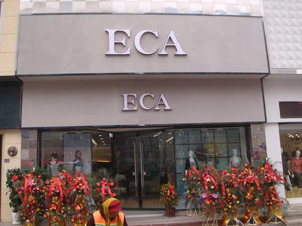 ECA女裝店鋪展示