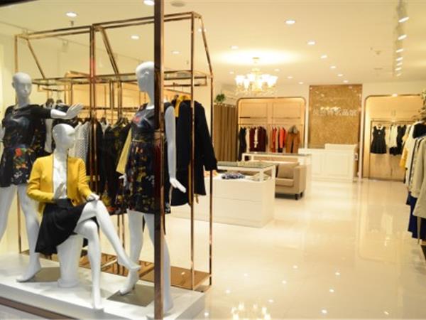 貝蘭特女裝店鋪展示