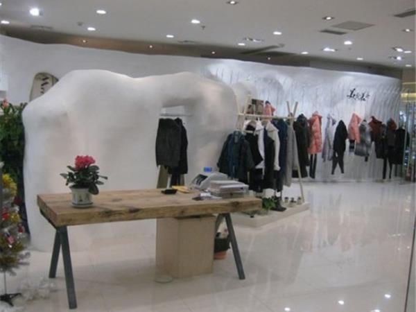 美侖美奐女裝店鋪展示
