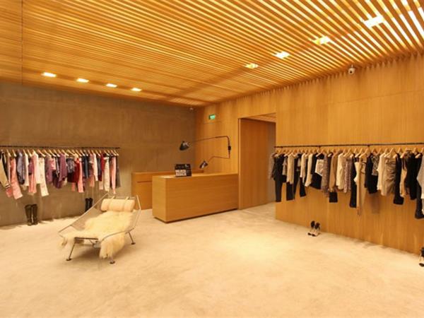 伊莎贝尔·玛兰女装店铺展示
