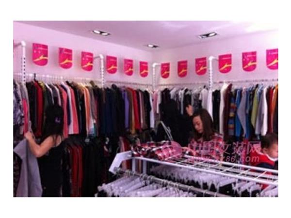 貝蘭特女裝店鋪展示