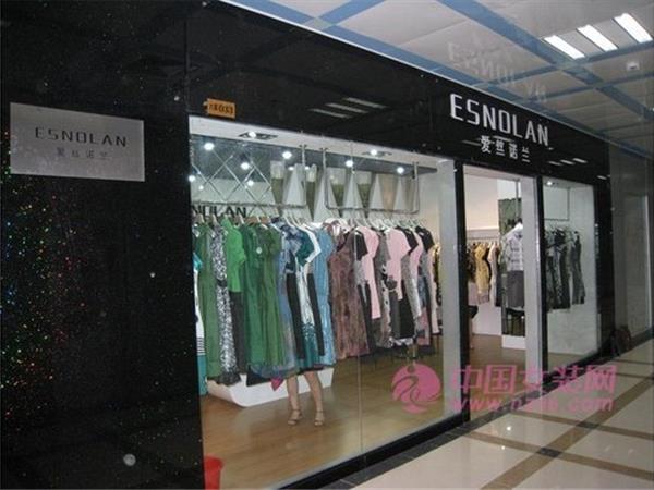 爱丝诺兰女装店铺展示
