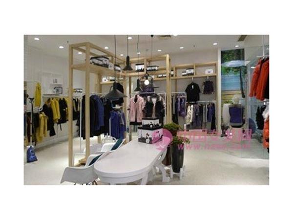 羅馬情懷女裝店鋪展示