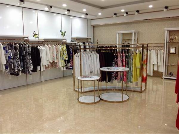 佳柔戀云女裝店鋪展示