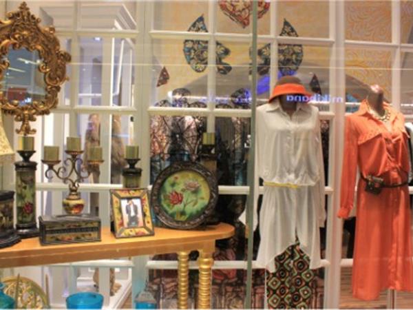 A/E女裝店鋪展示