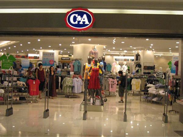 C&A女装店铺展示