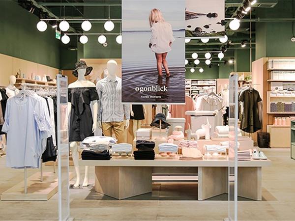 北欧时刻女装店铺展示