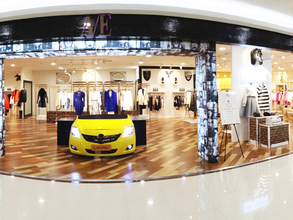 A/E女裝店鋪展示